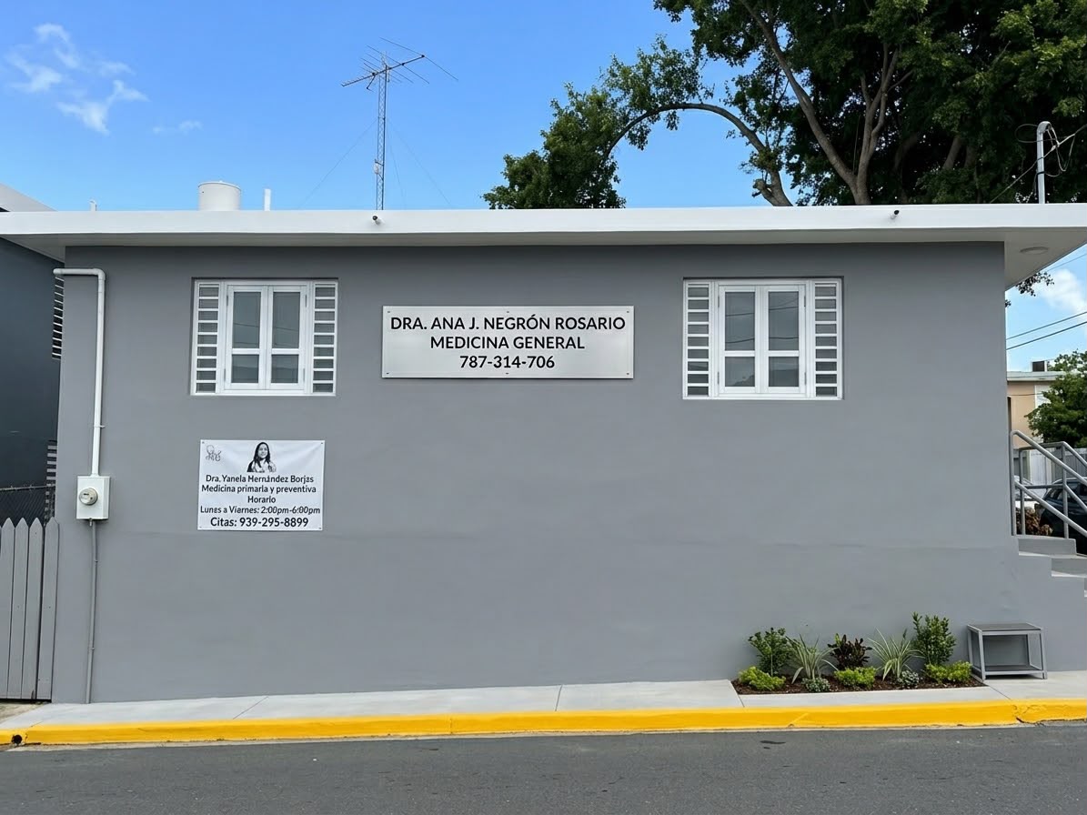 Referencia del exterior de la oficina de la Dra. Yanela Hernández Borjas